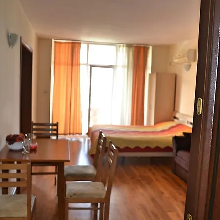 Semiramida Garden Eh * Σάνι Μπιτς