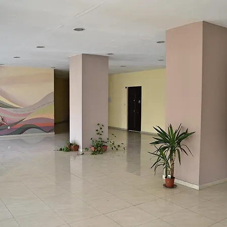 Semiramida Garden Eh Διαμέρισμα *